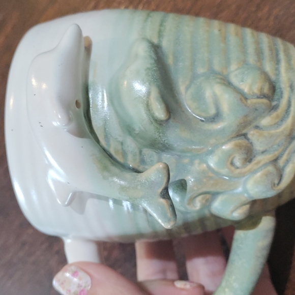 Chesapeake Bay 3D Dolphin Mug - Picture 4 of 4